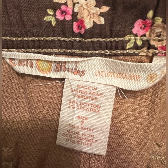 Earth Rocks Flare Pants Junior’s Size 7 NWT - Picture 3 of 4